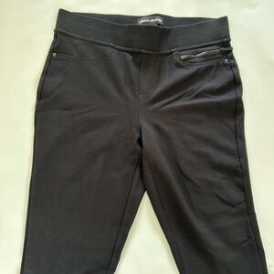 Women’s Stretch DKNY Pull On Black Jeggings Medium ( Size 10 )